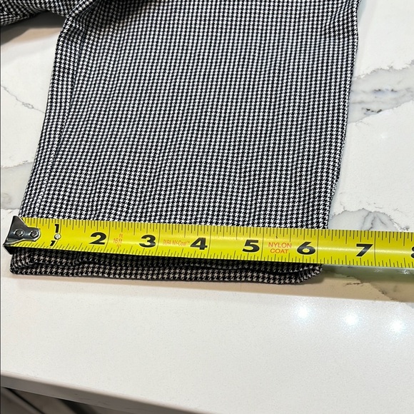 Women Black White Pants EUC size 16 curvy - Picture 7 of 9